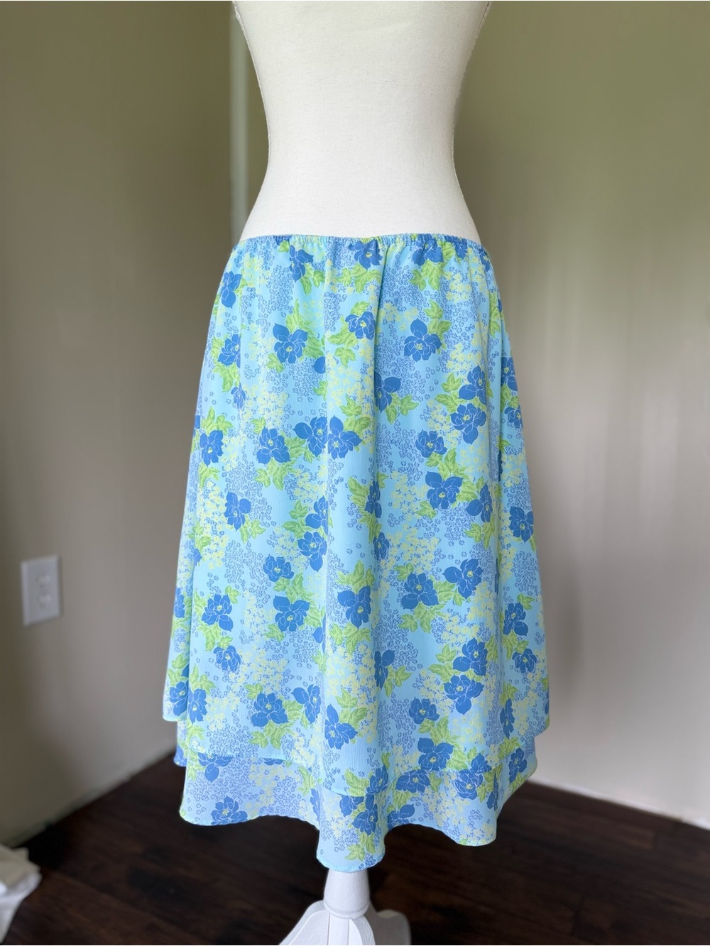 Vintage appàrelle Light Blue Floral Midi Skirt tiered ruffles chiffon skirt - Picture 6 of 7